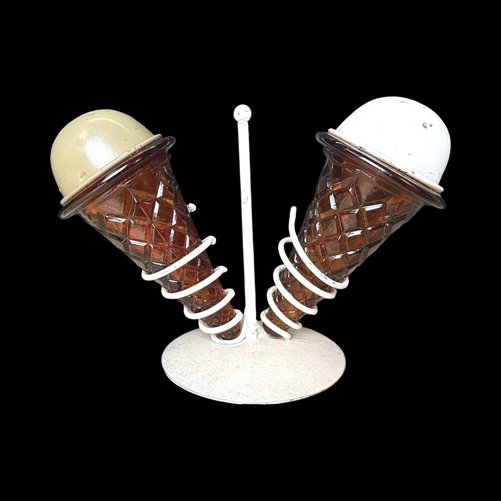 Vintage Ice‎ Cream Cone Salt and Pepper Shaker Set - Mid Century Modern MCM